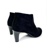 G 35.850 Black Suede